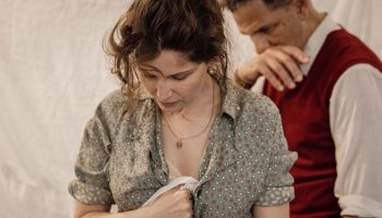 Lilo Baur met en scène « Une journée particulière » avec Laetitia Casta et Roschdy Zem - Critique sortie  Nice Théâtre National de Nice - La Cuisine