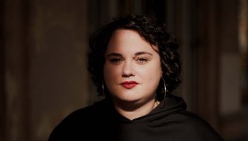 « Les Enchantements » mis en scène par Clémence Attar et Louna Billa : une réinvention vivifiante - Critique sortie  Paris Théâtre ouvert