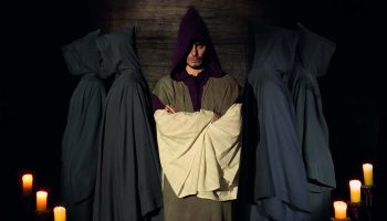 Muriel Mayette-Holtz met en scène « Guru », opéra composé par Laurent Petitgirard - Critique sortie  Nice Théâtre National de Nice - La Cuisine