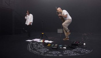 Avec la complicité de Joël Jouanneau, Cécile Garcia-Fogel et Pierre Durand proposent « In situ » de Patrick Bouvet - Critique sortie  Renens-Malley Suisse. TKM - Théâtre Kléber-Méleau