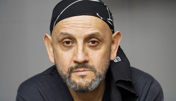 Omar Porras défend un théâtre de recherche attentif à la jeunesse et à l’artisanat du théâtre - Critique sortie  Renens-Malley Suisse. TKM - Théâtre Kléber-Méleau