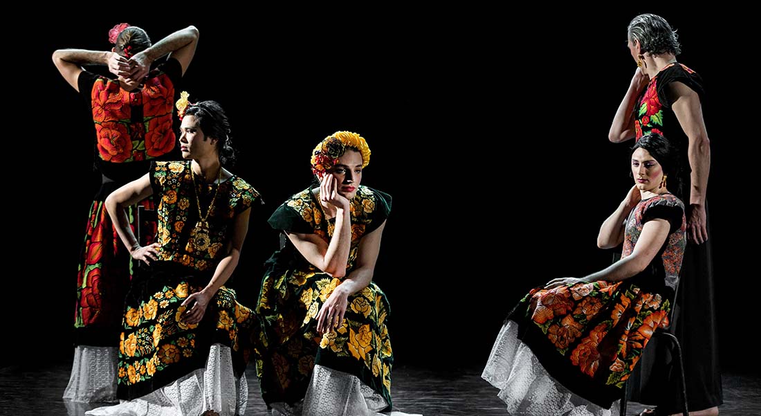 Avec « Sous les fleurs », Thomas Lebrun hisse les couleurs du Mexique et des Muxes - Critique sortie  Paris Chaillot - Théâtre national de la danse