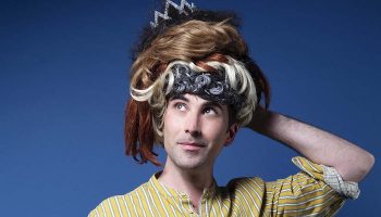 Thomas Poitevin dans « Thomas joue ses perruques » : hilarant ! - Critique sortie Théâtre Montigny-le-Bretonneux Théâtre de Saint-Quentin-en-Yvelines