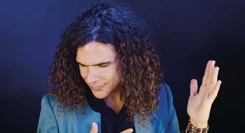 Le flamenco jazz de l’Andalou Antonio Lizana devrait séduire aussi bien les néophytes que les amateurs chevronnés - Critique sortie Jazz / Musiques Paris Le Bal Blomet