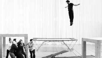 Avec « Salto », la compagnie El Nucleo explore les limites d’un défi - Critique sortie Théâtre Elbeuf Cirque-Théâtre d'Elbeuf