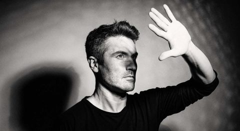 Dan Tepfer revient à la musique de Bach avec « Inventions / Reinventions » - Critique sortie Jazz / Musiques Paris Le Bal Blomet