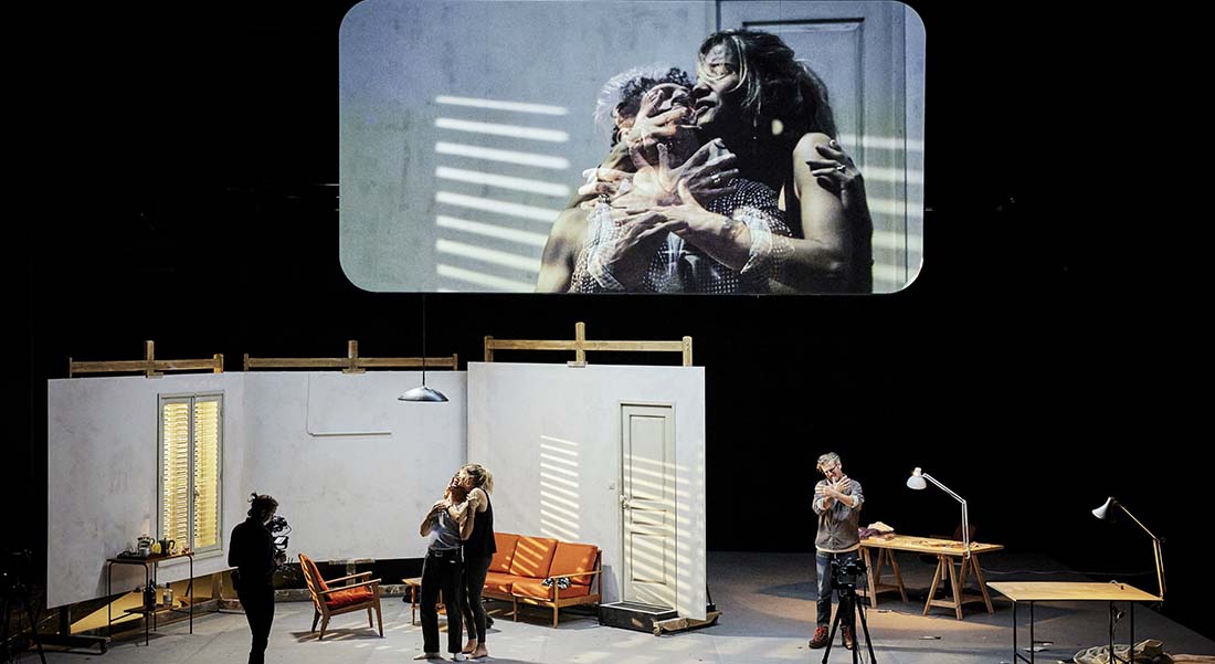 Marc Lainé présente « En travers de sa gorge », un drame fantastique - Critique sortie  Paris Théâtre du Rond-Point