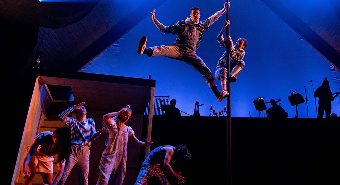 ENTRE CIEL et MER par le Cirque Éloize / Möbius par la compagnie XY - Critique sortie  Nîmes Théâtre de Nîmes