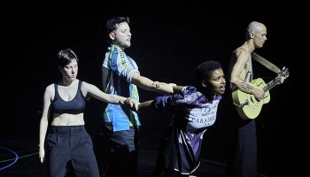 « EXIT ABOVE », le coup de poing d’Anne Teresa de Keersmaeker - Critique sortie Danse Paris Théâtre de la Ville-Sarah Bernhardt