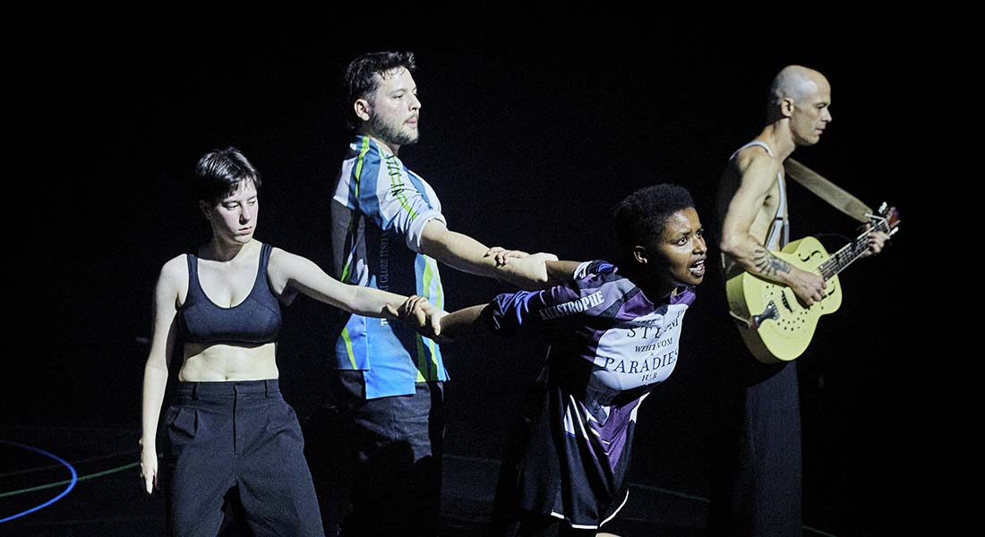 « EXIT ABOVE », le coup de poing d’Anne Teresa de Keersmaeker - Critique sortie Danse Paris Théâtre de la Ville-Sarah Bernhardt