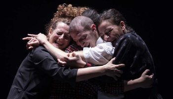 « Misericordia » d’Emma Dante : une pièce d’une grande force poétique - Critique sortie  Paris Théâtre du Rond-Point