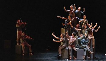 « Nos matins intérieurs » du Collectif Petit Travers, une grande pièce de jonglage - Critique sortie Cirque Échirolles La Rampe