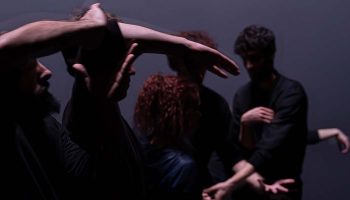 « Œ » de Pierre Pontvianne, une danse éminemment organique - Critique sortie Danse Paris Atelier de Paris / CDCN