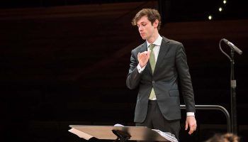 Sonntag aus Licht, Maxime Pascal poursuit son travail sur l’immense cycle lyrique de Karlheinz Stockhausen - Critique sortie Théâtre Paris Philharmonie