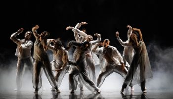 À l’Opéra : une soirée dédiée à trois chorégraphes Marion Motin, Xie Xin et Crystal Pite - Critique sortie Danse Paris Opéra de Paris-Palais Garnier
