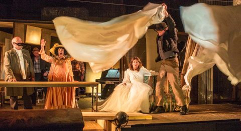 « Par Autan » de François Tanguy, un art libre, lyrique, kaléidoscopique - Critique sortie Théâtre Gennevilliers T2G - Théâtre de Gennevilliers