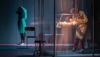 « Cœur Poumon » de Daniela Labbé Cabrera, plongée dans un service de cardiologie pédiatrique - Critique sortie Théâtre Paris Théâtre de la Tempête