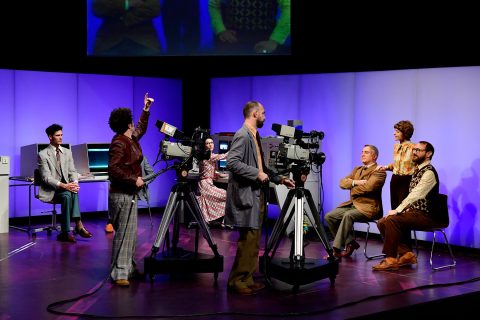 « L’Horizon des événements » de Frédéric Sonntag, ambitieuse réflexion sur les paradoxes d’un monde qui court à sa perte - Critique sortie Théâtre Paris _THEATRE SILVIA MONFORT