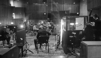 Django Symphonique - Critique sortie Jazz / Musiques Paris Bal Blomet