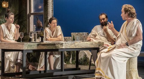 « Encore plus, partout, tout le temps » du Collectif l’avantage du doute - Critique sortie Théâtre Paris Théâtre de la Tempête