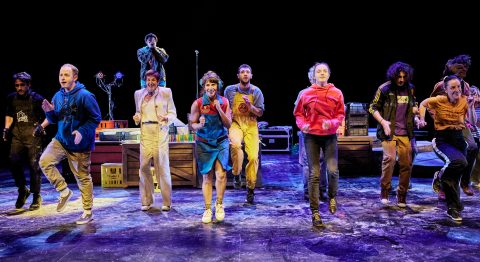 Robin Renucci revisite « À la paix ! » d’Aristophane avec Serge Valletti : tonique et revigorant ! - Critique sortie Théâtre Marseille La Criée