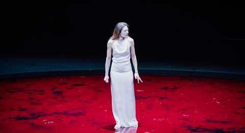 Stéphane Braunschweig met en scène un sublime « Andromaque » où les tourments des affects sont imprégnés par l’horreur de la guerre - Critique sortie Théâtre Paris L’Odéon-Théâtre de l’Europe