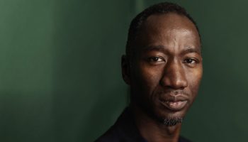 Amala Dianor présente « DUB » avec onze danseurs issus des quatre coins du monde - Critique sortie Danse Cannes Palais des festivals