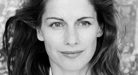 « Curtain Call ! », premier texte de l’actrice allemande Judith Rosmair, mêle Anna Karénine et autofiction dans un duo avec un musicien - Critique sortie Théâtre Paris Théâtre de la Colline