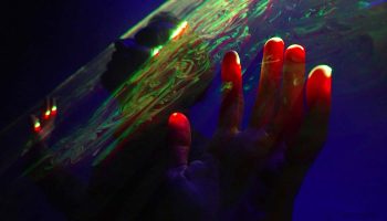 Avec « Mars Exploration », Victor Inisan donne vie à l&rsquo;archive oubliée du projet StarGate - Critique sortie Théâtre Paris Les Plateaux Sauvages