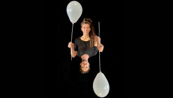 « Le vertige de l’envers » par Pauline Barboux et Nicolas Longuechaud, parenthèse merveilleuse destinée au jeune public - Critique sortie  Cornillon-Confoux