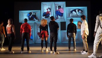 Reprise d’« Incandescences » d’Ahmed Madani, un formidable travail choral autour du sujet de l’amour - Critique sortie Théâtre Paris Théâtre de la Tempête