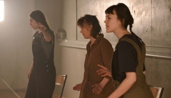 Tommy Milliot reprend « L’arbre à sang » : un spectacle parfaitement maîtrisé - Critique sortie Théâtre Paris Le CENTQUATRE-PARIS