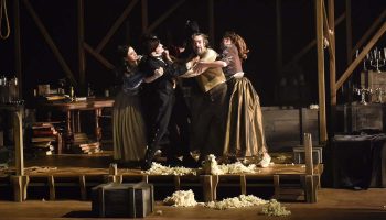 « L’Avare » mis en scène par Benoit Lambert :  une proposition vive, drôle, tranchante - Critique sortie Théâtre Malakoff Théâtre 71