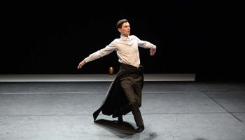 « About Love and Death… Élégie pour Raimund Hoghe », par Emmanuel Eggermont - Critique sortie  Bagnolet Théâtre Le Colombier