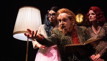 Omar Porras et le Teatro Malandro célèbrent brillamment la magie du théâtre avec « Le Conte des Contes » - Critique sortie Théâtre Renens-Malley TKM - Théâtre Kléber-Méleau