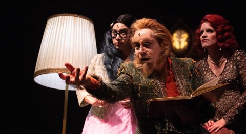 Omar Porras et le Teatro Malandro célèbrent brillamment la magie du théâtre avec « Le Conte des Contes » - Critique sortie Théâtre Renens-Malley TKM - Théâtre Kléber-Méleau