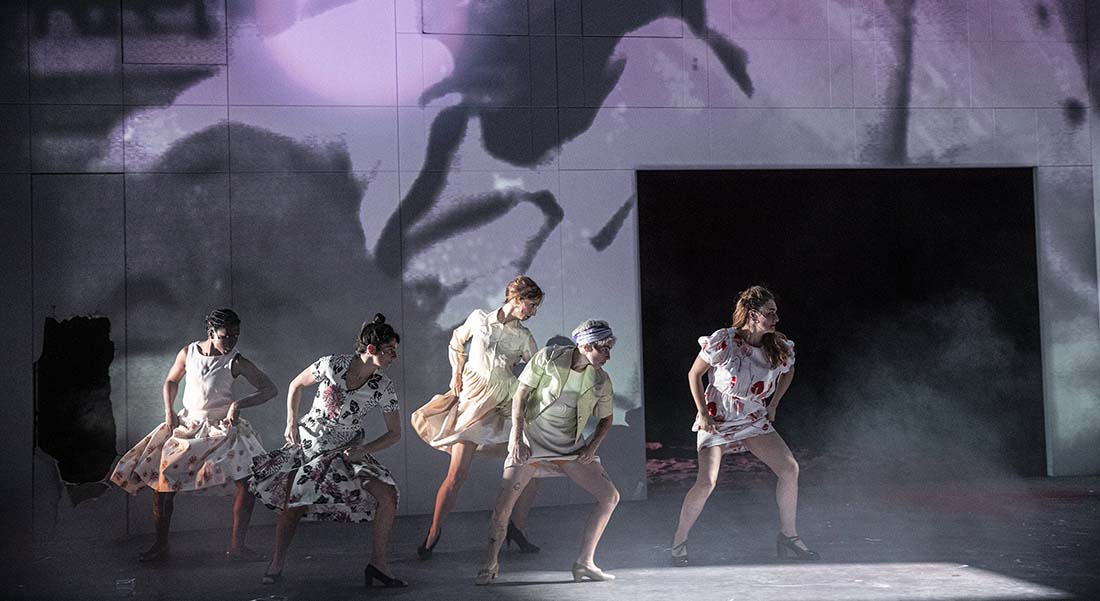 Maëlle Poésy met en scène « Cosmos », des destins de femmes qui s’affirment - Critique sortie Théâtre Meudon _Centre d’art et de culture de Meudon