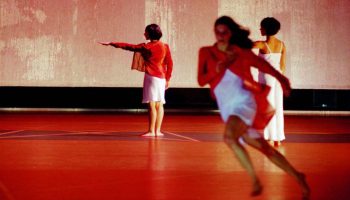 « Drumming XXL », pièce iconique d’Anne Teresa De Keersmaeker - Critique sortie  Bobigny MC 93