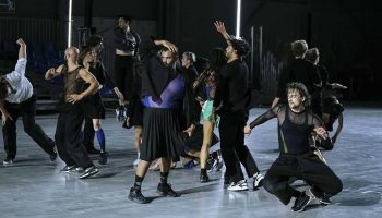 « Liberté Cathédrale », une création monumentale de Boris Charmatz - Critique sortie Danse Paris Théâtre du Châtelet