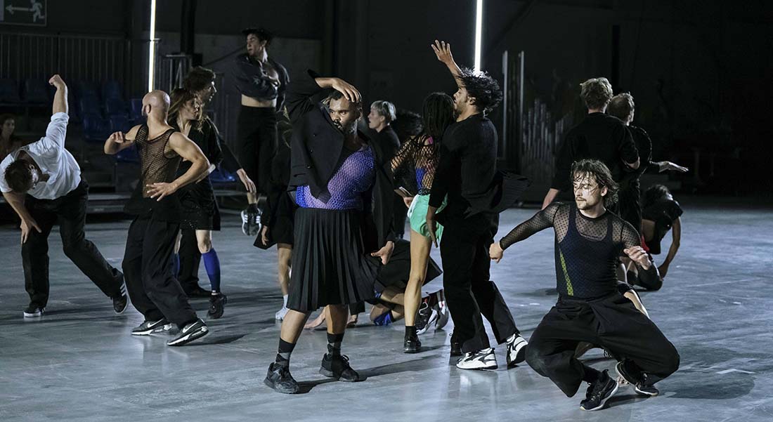 « Liberté Cathédrale » de Boris Charmatz, une création monumentale - Critique sortie Danse Paris Théâtre du Châtelet