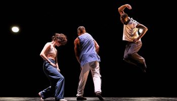 Le solo « Wo-Man » et le trio « Point Zéro » orchestrés par le talentueux Amala Dianor - Critique sortie Danse Paris Chaillot - Théâtre national de la danse