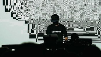 L’artiste Ryoji Ikeda, invité du festival Sonic Protest à l’Ircam - Critique sortie Classique / Opéra Paris Ircam