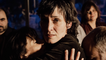 Unissant théâtre et cinéma, Christiane Jatahy adapte « Hamlet », une partition disparate - Critique sortie Théâtre Paris Odéon-Théâtre de l’Europe