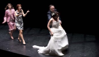 Joël Pommerat  recrée « La Réunification des deux Corées » - Critique sortie Théâtre Paris Théâtre de la Porte Saint-Martin