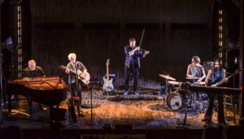 Guillaume Barbot présente « Art majeur » qui vise à ausculter le rapport à la chanson - Critique sortie Théâtre Paris Studio-Théâtre de la Comédie-Française