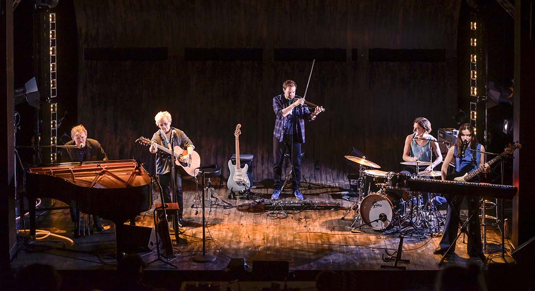 Guillaume Barbot présente « Art majeur » qui vise à ausculter le rapport à la chanson - Critique sortie Théâtre Paris Studio-Théâtre de la Comédie-Française