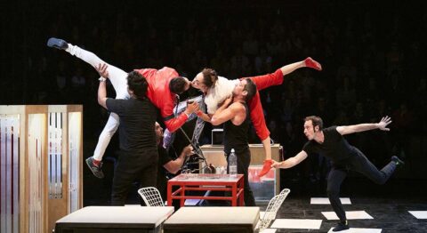 En proposant « Dans ton cœur », la compagnie Akoreacro et Pierre Guillois unissent leurs talents - Critique sortie Théâtre Paris Théâtre du Rond-Point