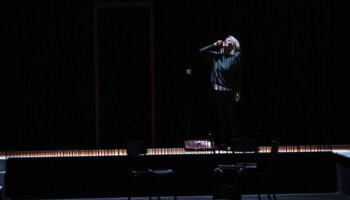 Nicole Garcia interprète « Royan – La professeure de français » de Marie NDiaye, une ardente déploration mise en scène par Frédéric Bélier-Garcia - Critique sortie Théâtre Paris Théâtre de Paris