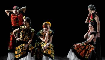 « Sous les fleurs » une bouleversante création de Thomas Lebrun - Critique sortie Danse Paris Chaillot - Théâtre national de la danse