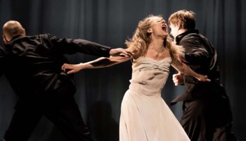 Alan Lucien Øyen vient de remonter Sweet Mambo de Pina Bausch, rencontre - Critique sortie Danse Paris Théâtre de la Ville-Sarah Bernhardt